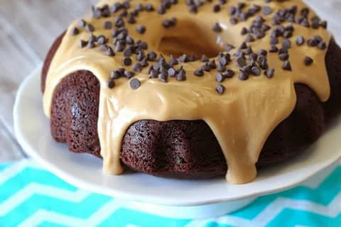 How to Make Chocolate Bundt Cake