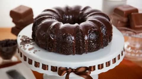 How to Make Confetti Cake, Croissant Cake, Danish Layer Cake, Dorie Greenspan’s Cake ,Double Chocolate Cake,Fig Cake